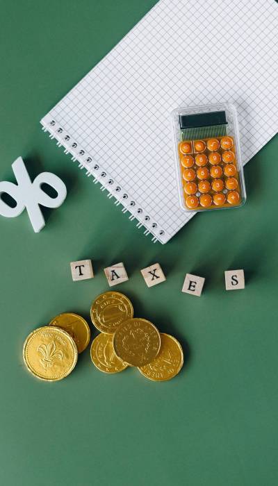 pexels-n-voitkevich-6863180